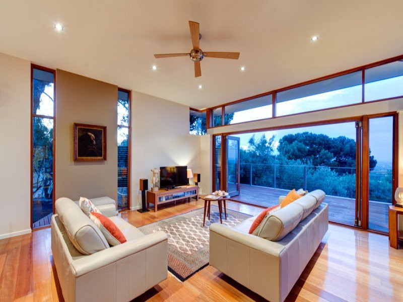 6 Fulton Crescent, Glen Osmond SA 5064