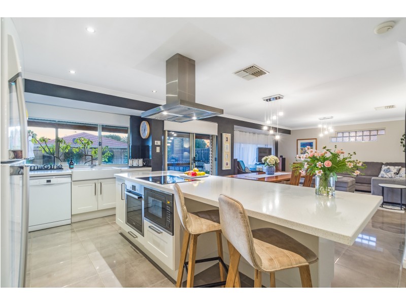 36 St Helena Way, Iluka WA 6028