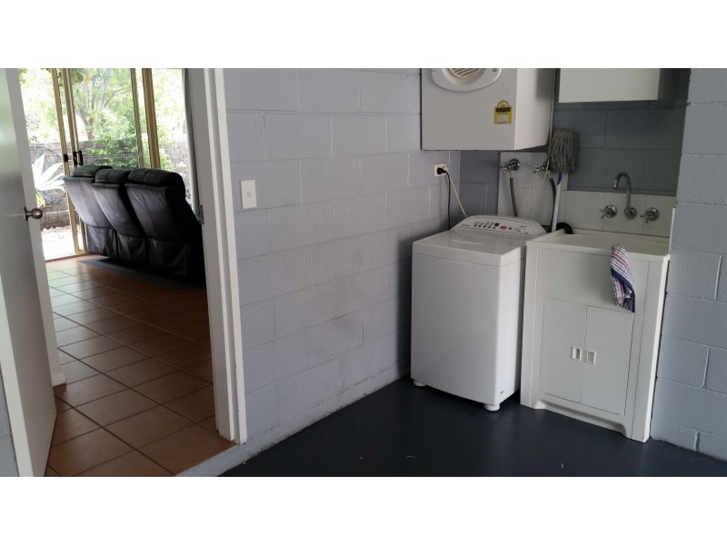 16/2-4 Double Island Drive, Rainbow Beach QLD 4581