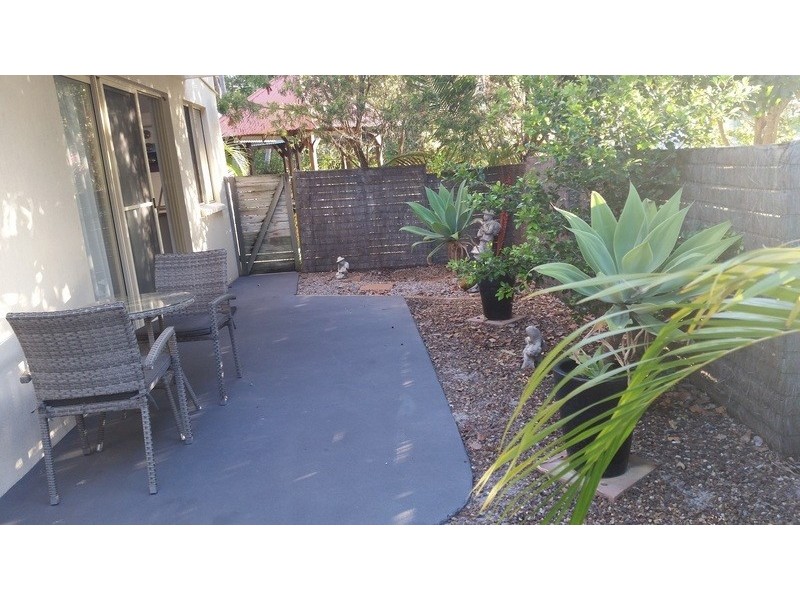 16/2-4 Double Island Drive, Rainbow Beach QLD 4581