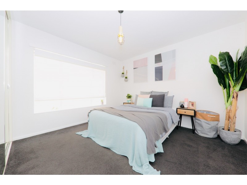 1/76 Carlisle Street, St Kilda VIC 3182