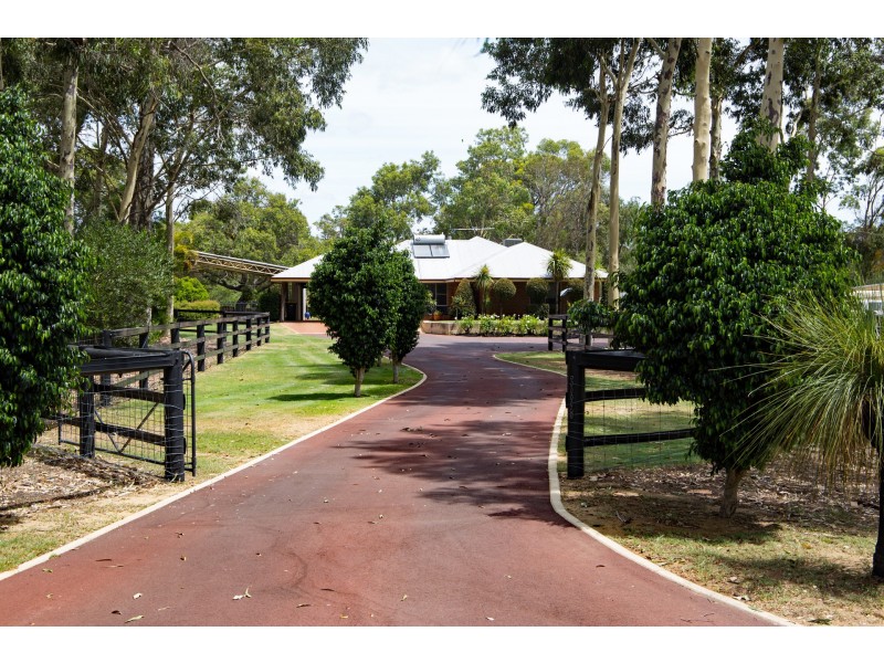 11 Salmon Bark Road, Serpentine WA 6125