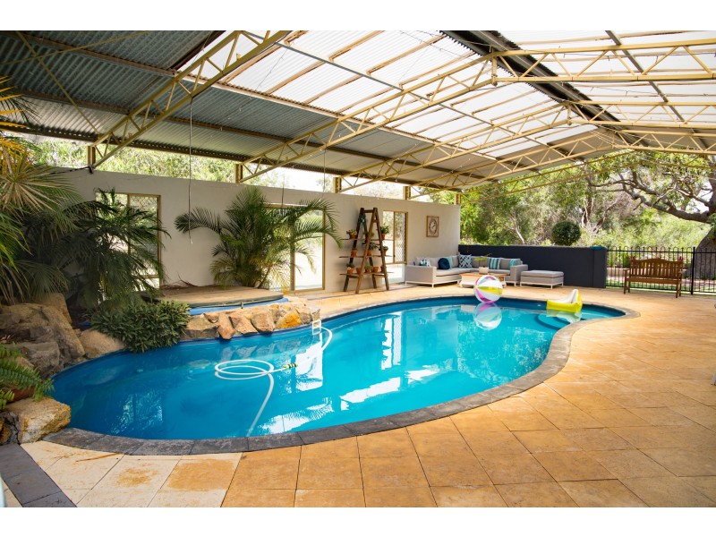 11 Salmon Bark Road, Serpentine WA 6125