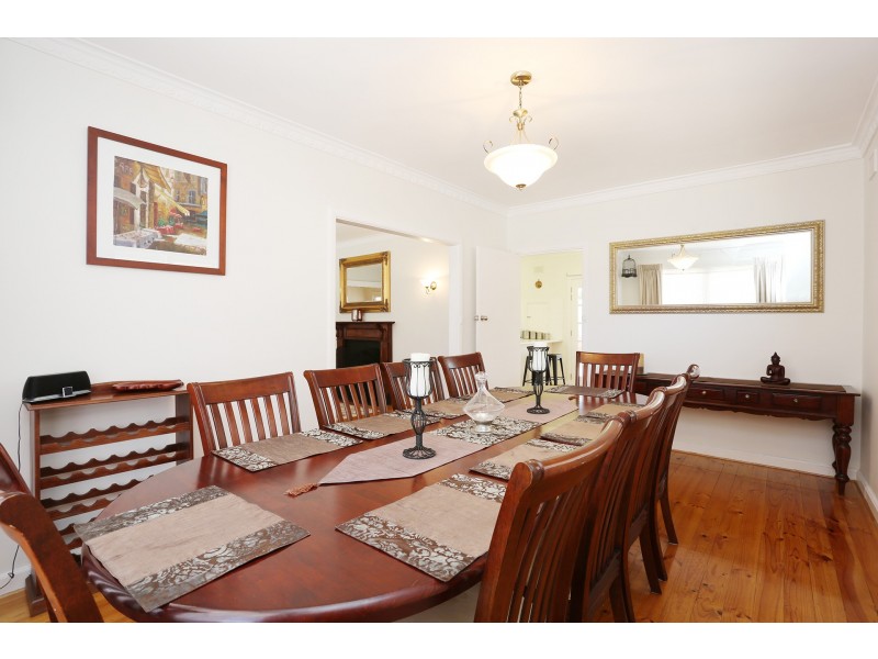 16 Buckley Cresent, Fairview Park SA 5126