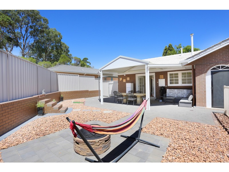 16 Buckley Cresent, Fairview Park SA 5126