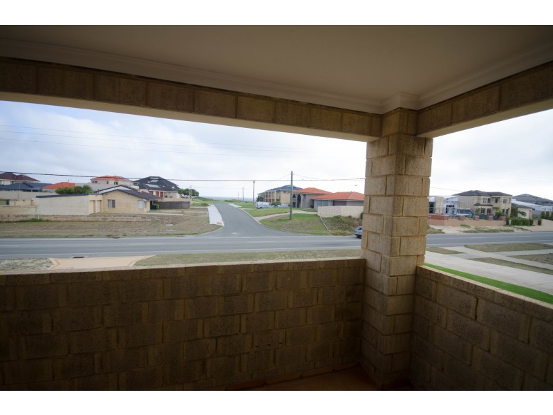 470 Safety Bay Road, Safety Bay WA 6169