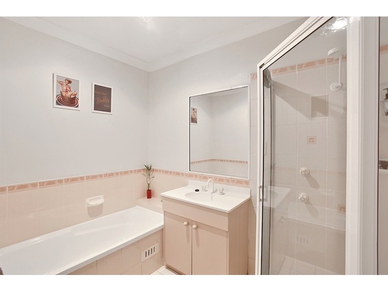 16 Hercules Close, Raby NSW 2566
