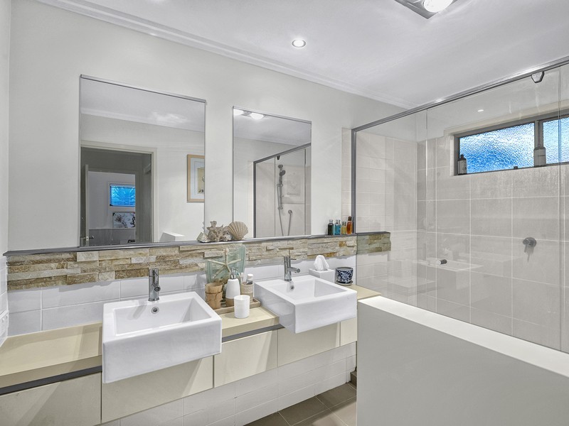 365 Hawthorne Road, Hawthorne QLD 4171