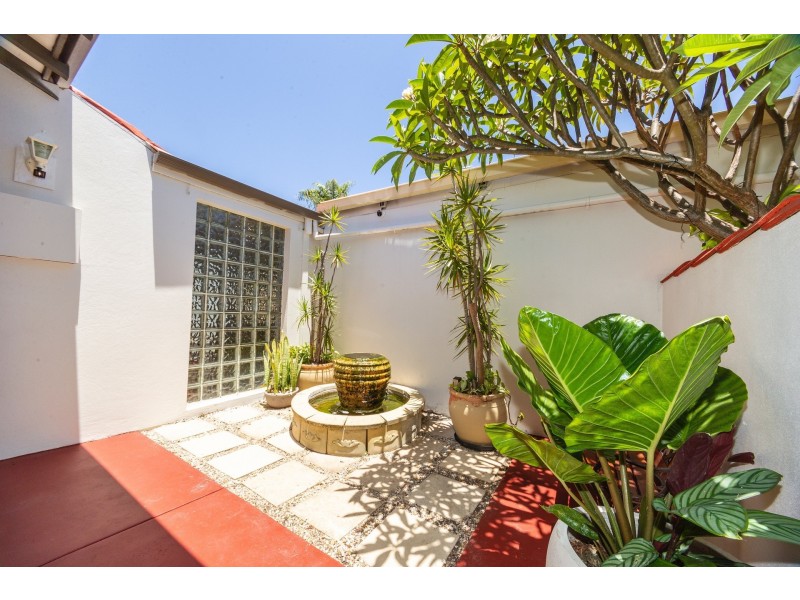 10 Crocus Way, Ferndale WA 6148