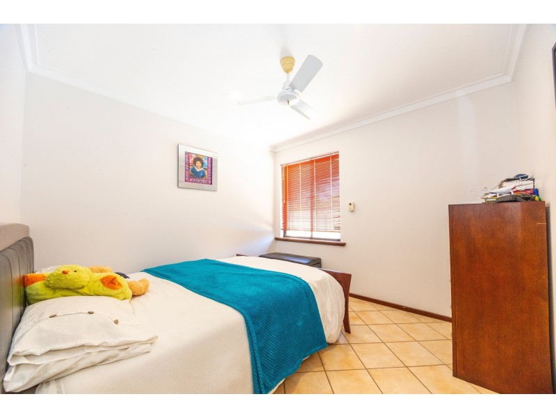 10 Crocus Way, Ferndale WA 6148