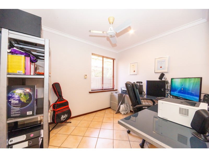 10 Crocus Way, Ferndale WA 6148