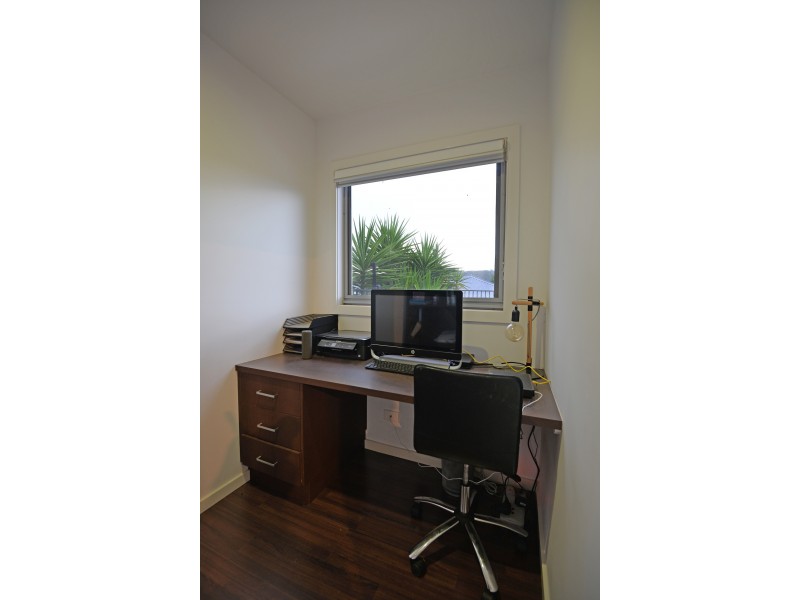 21 Orchard Way, Hamilton Valley NSW 2641