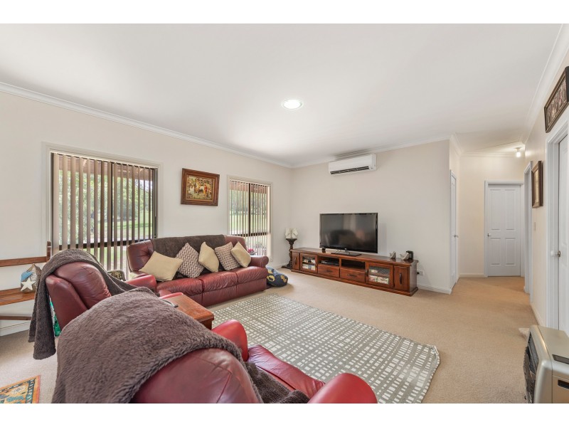 115 Wentworth Avenue, Coolah NSW 2843