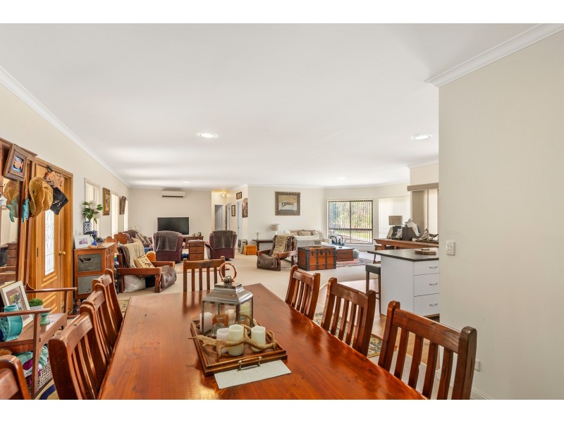 115 Wentworth Avenue, Coolah NSW 2843