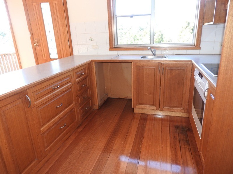 New Norfolk TAS 7140