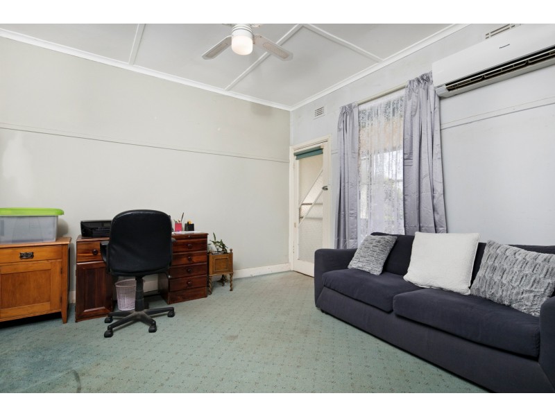 188 Woods Street, Donald VIC 3480