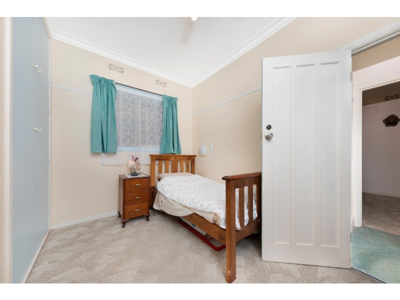 188 Woods Street, Donald VIC 3480