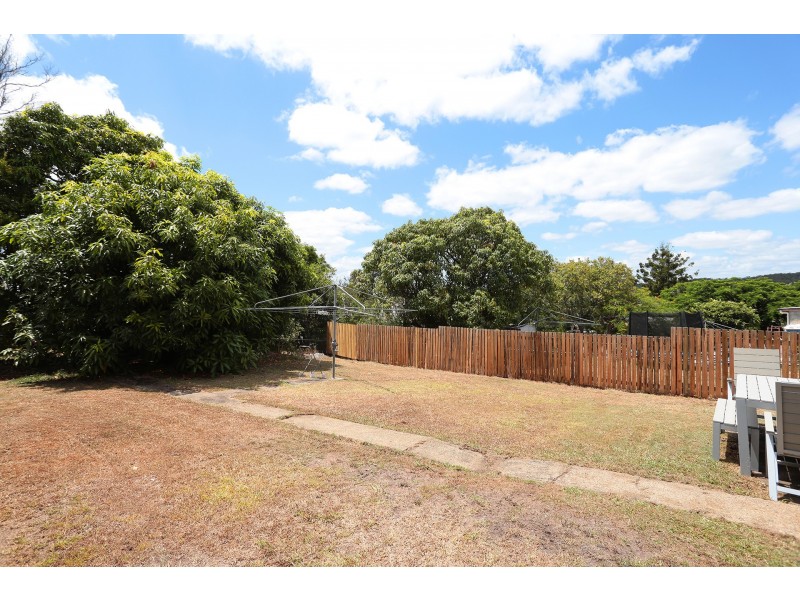 10 Burn Street, Camp Hill QLD 4152