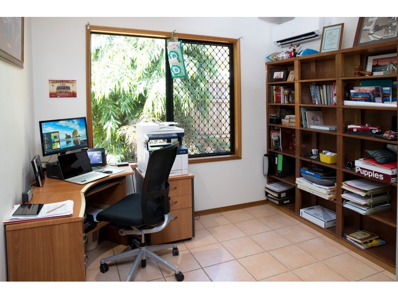 182 McFarlane Drive, Kanimbla QLD 4870