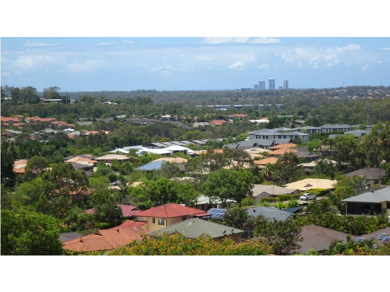 24 Yaldara Street, Pacific Pines QLD 4211