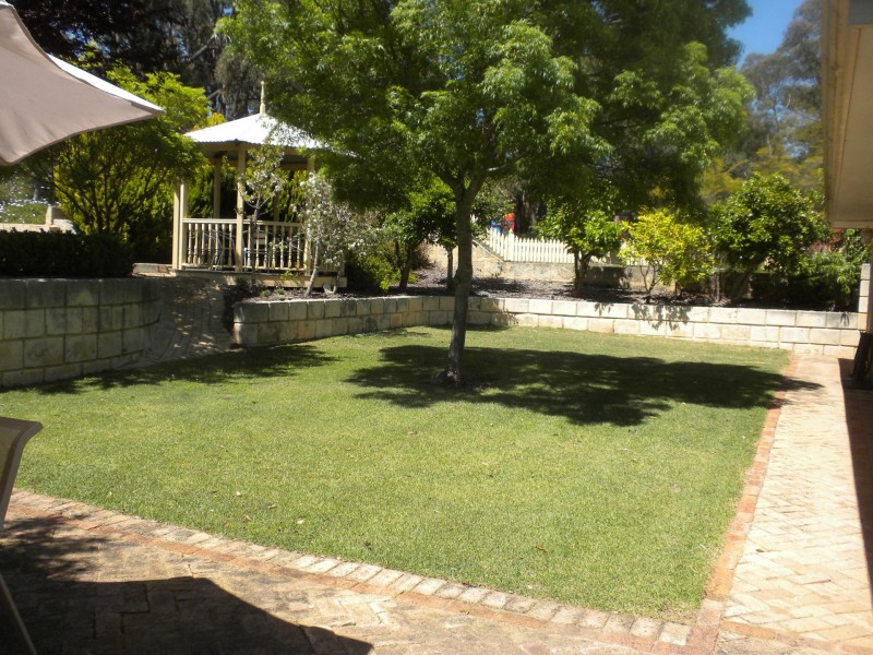 26 Chidlow Street, Mount Helena WA 6082