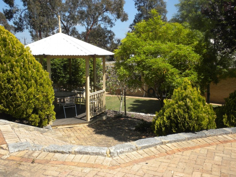 26 Chidlow Street, Mount Helena WA 6082