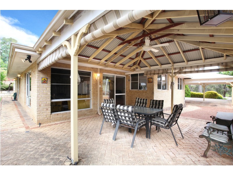 26 Chidlow Street, Mount Helena WA 6082