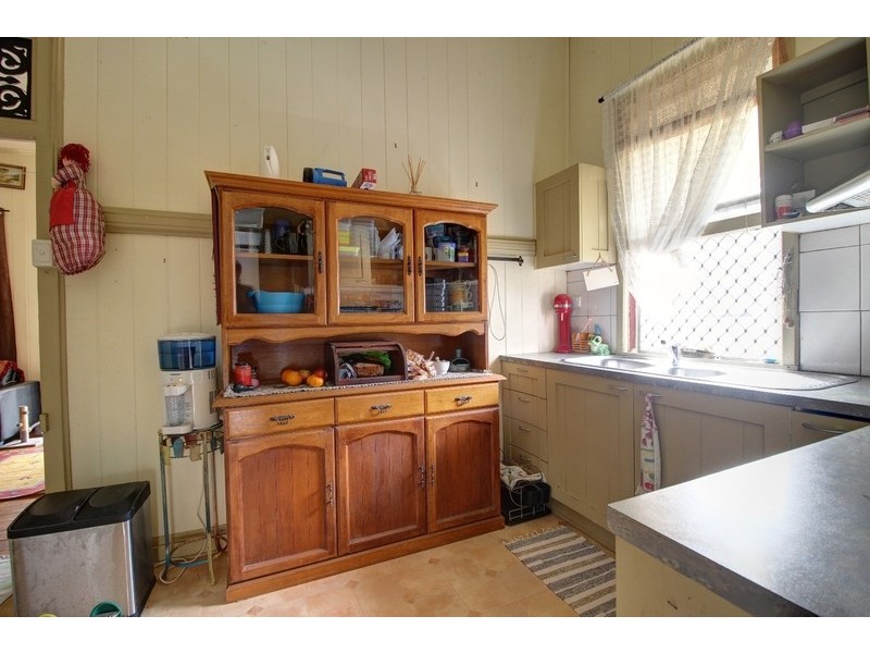 2A General Foch Street, One Mile QLD 4305