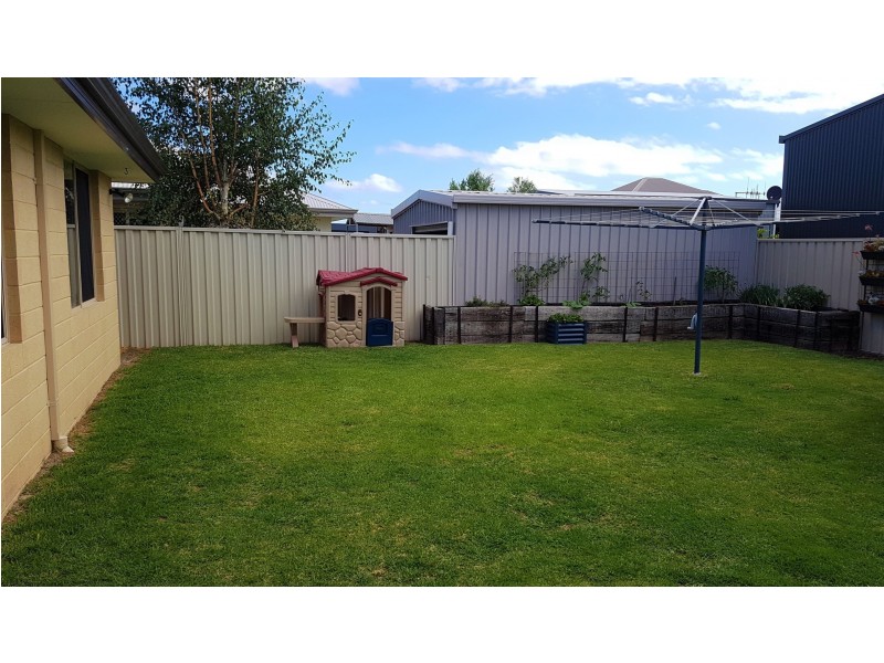 31 O’Keefe Parade, Mckail WA 6330