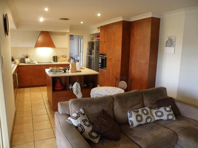 21 Mccullagh Street, Cleveland QLD 4163