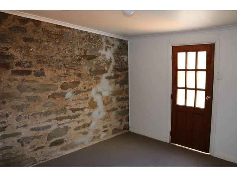 16 Adelaide Rd, Tungkillo SA 5236