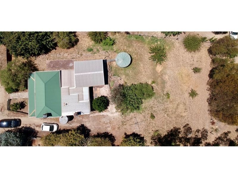 16 Adelaide Rd, Tungkillo SA 5236