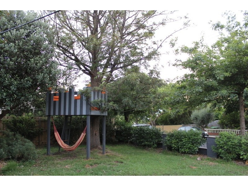 16 Hanslope Avenue, Alphington VIC 3078