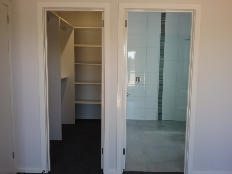 1/27 Sunset Avenue, Echuca VIC 3564