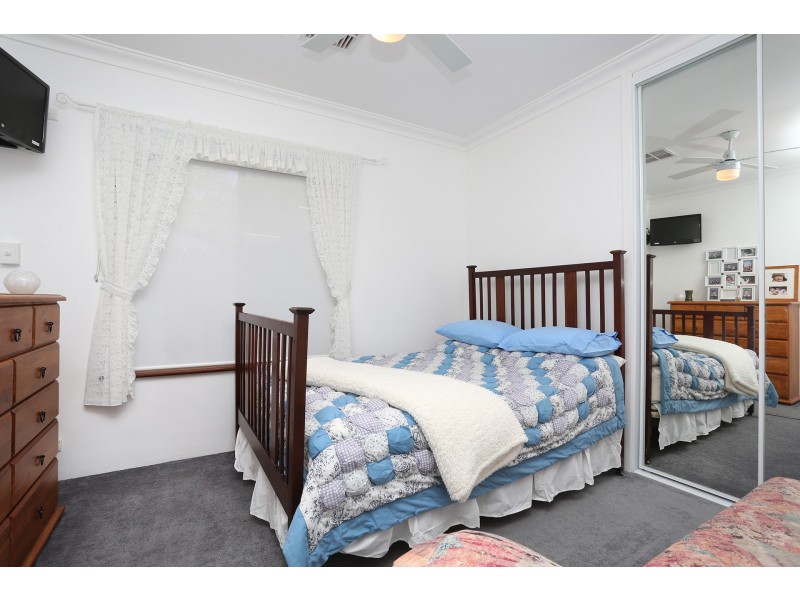 12 Swan View Road, Greenmount WA 6056