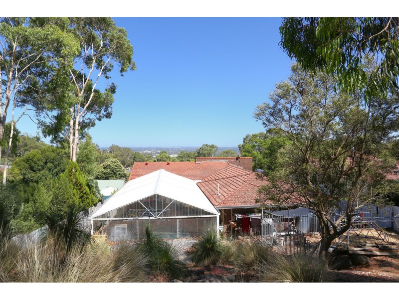12 Swan View Road, Greenmount WA 6056