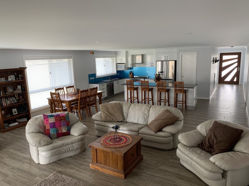 72 Molloy Drive, Orange NSW 2800