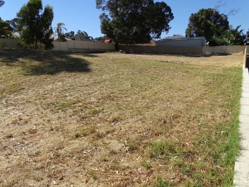 3 Gillen Chase, Lakelands WA 6180