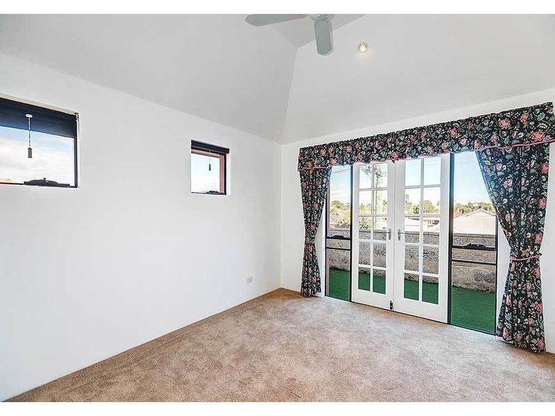 144 Clontarf Road, Hamilton Hill WA 6163