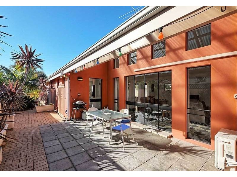 144 Clontarf Road, Hamilton Hill WA 6163