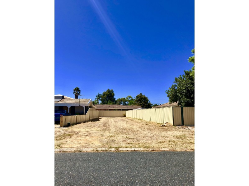 60 Agincourt Drive, Forrestfield WA 6058