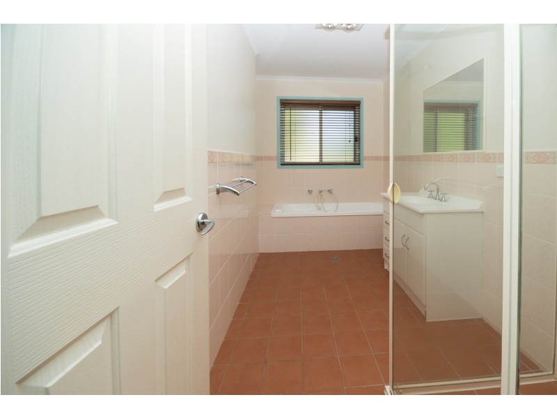 39 Oxenham Circuit, Gordon ACT 2906