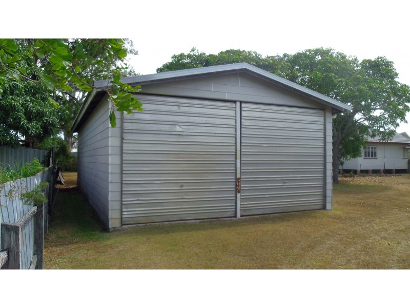 26-28 Pulgul Street, Urangan QLD 4655