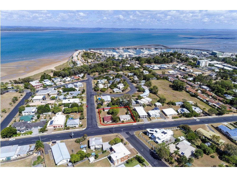 26-28 Pulgul Street, Urangan QLD 4655