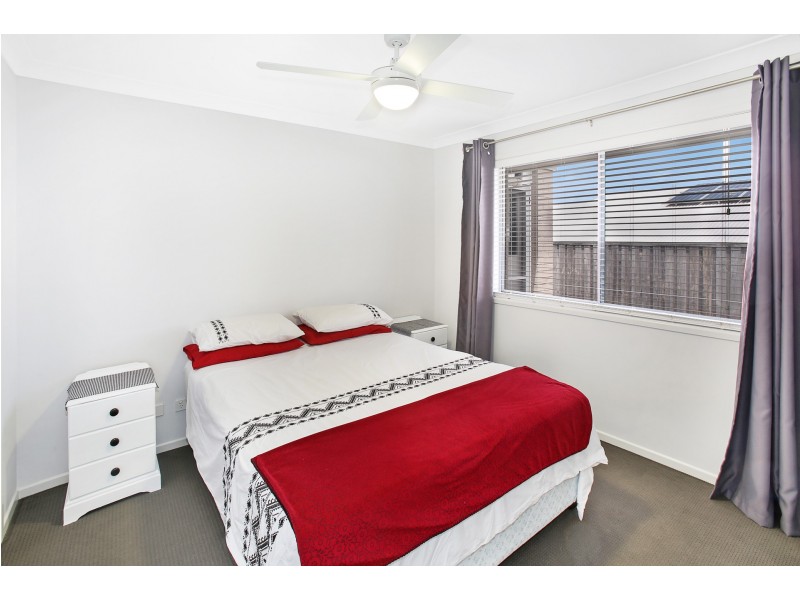 24 Sunrise Terrace, Little Mountain QLD 4551