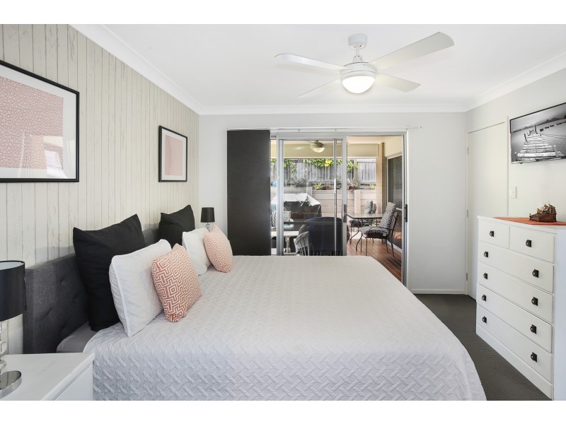 24 Sunrise Terrace, Little Mountain QLD 4551