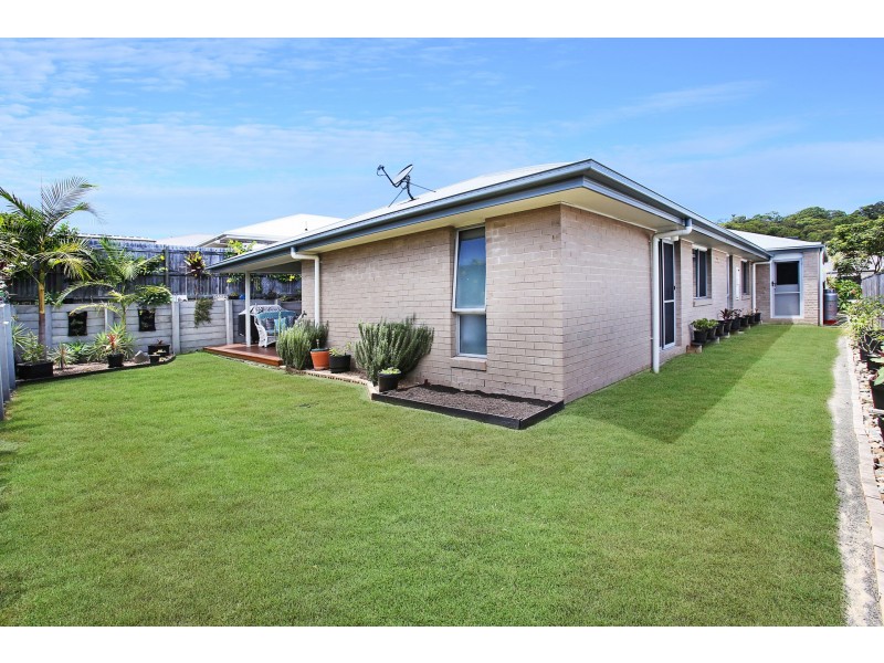 24 Sunrise Terrace, Little Mountain QLD 4551