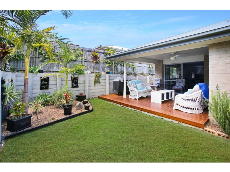 24 Sunrise Terrace, Little Mountain QLD 4551