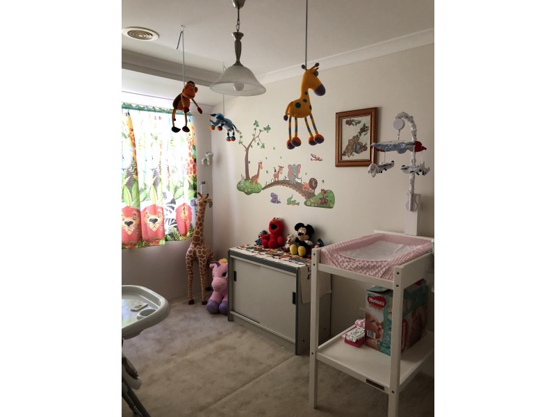5 Acorn Close, Forrestfield WA 6058