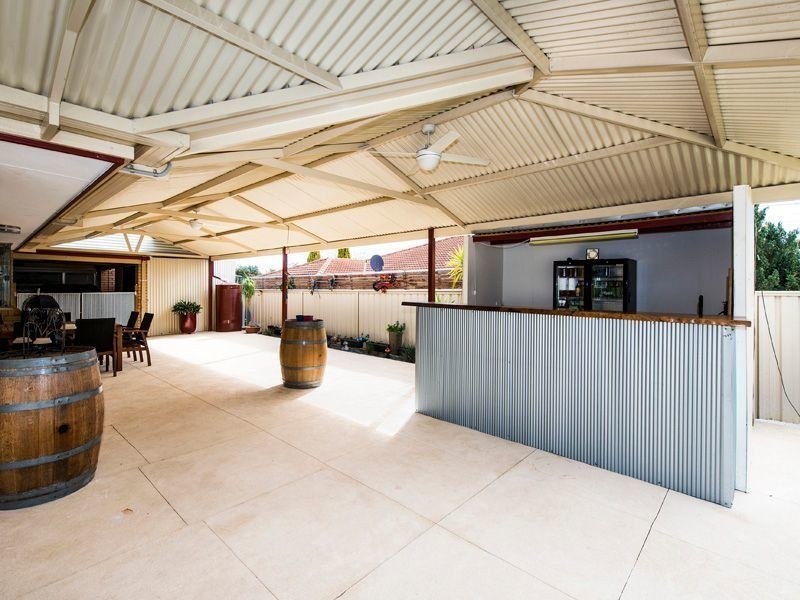 5 Acorn Close, Forrestfield WA 6058